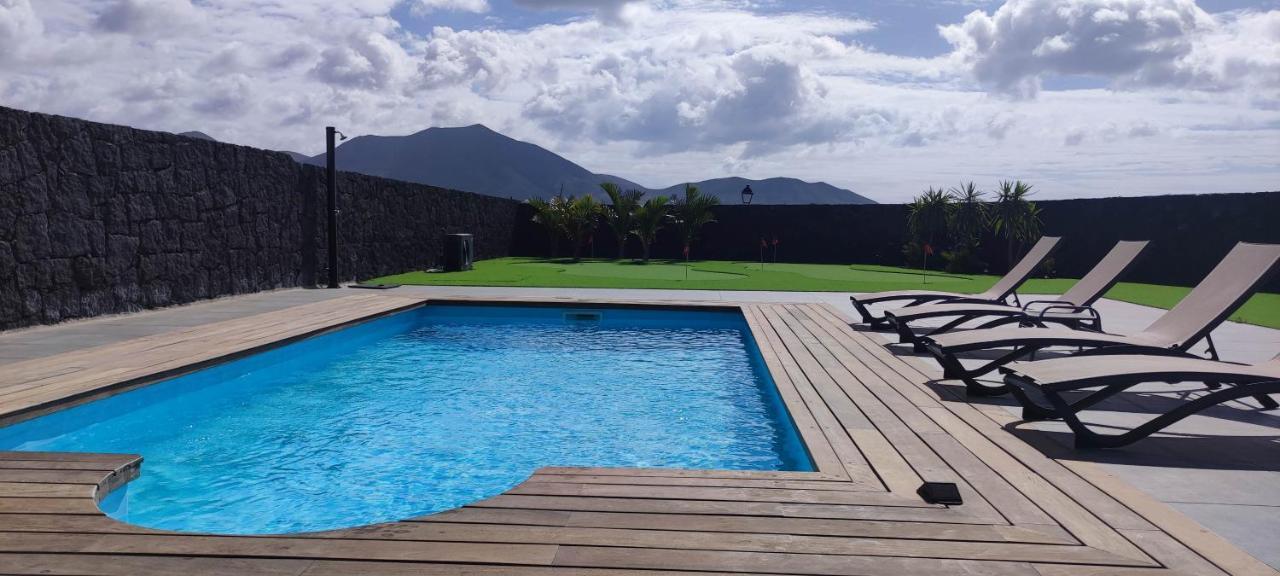 Villa Geneva - Relax Y Diversion Playa Blanca  Exteriér fotografie